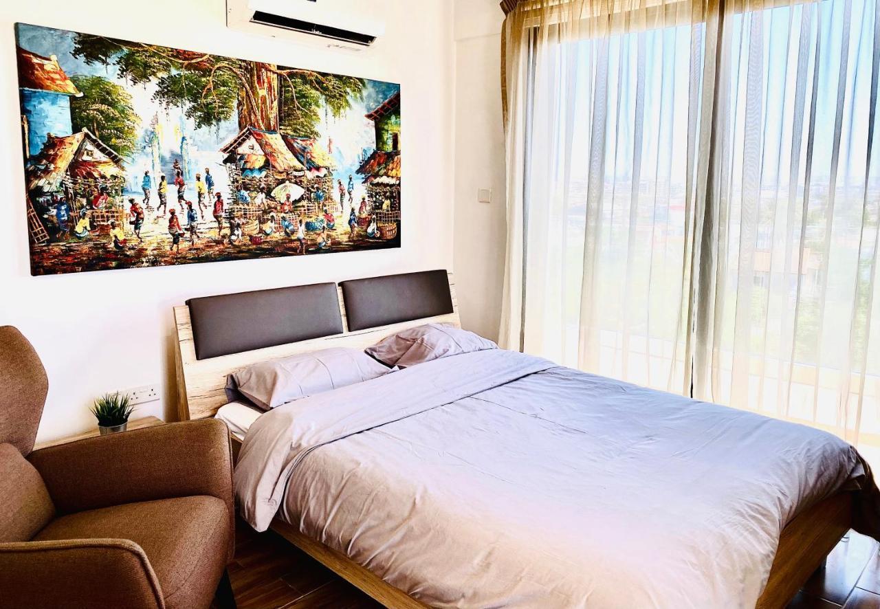 Bali Suites 505 Larnaca Esterno foto